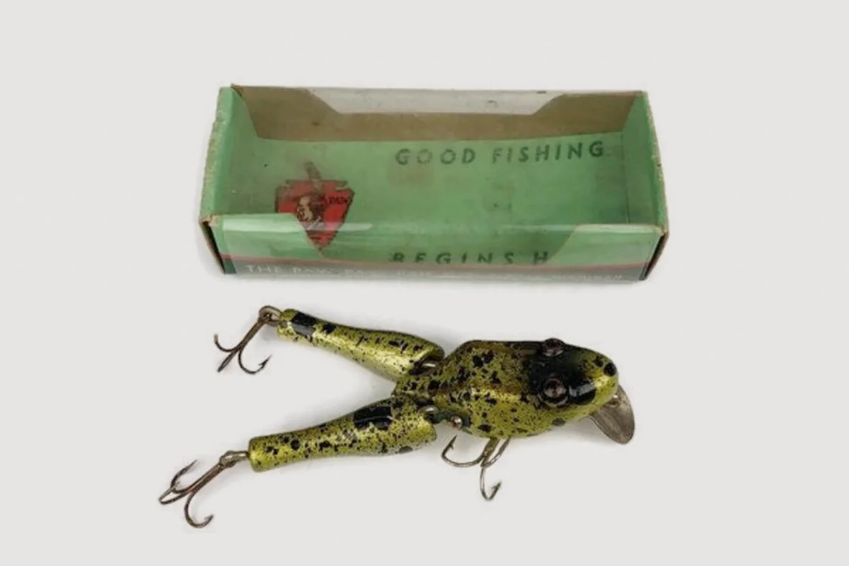 Antique Paw Paw Wotta Frog With Box Wood Fishing Lure 1940s