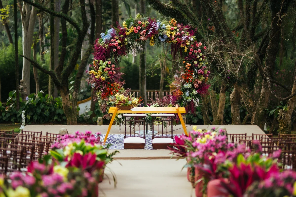 large wedding wreath & florals