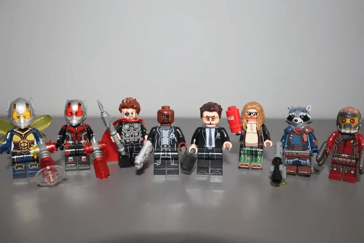 Avengers: Thor Tony Stark Nick Fury Ant Man Wasp Star-Lord Rocket Raccoon Mini Action Figures Building Blocks Collectible Toys