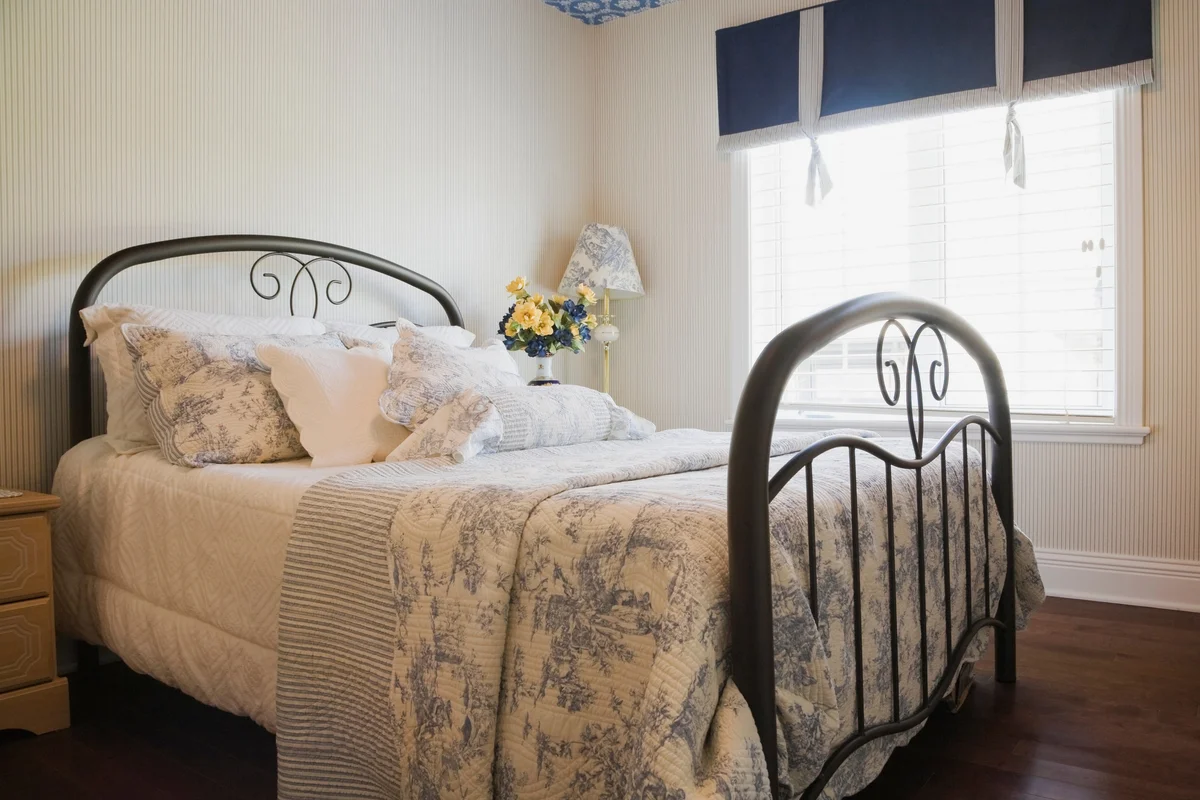 antique bed