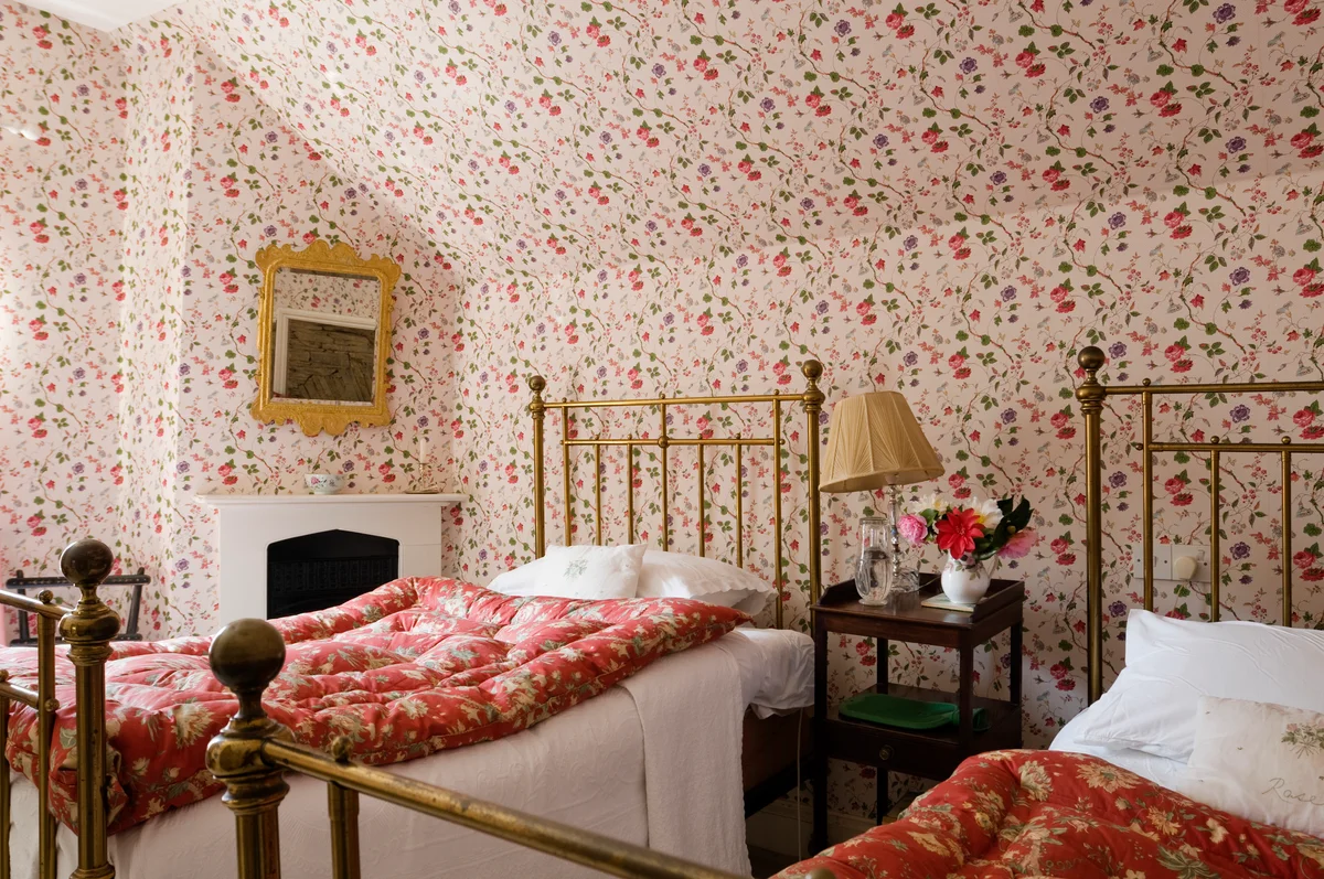 vintage bedroom