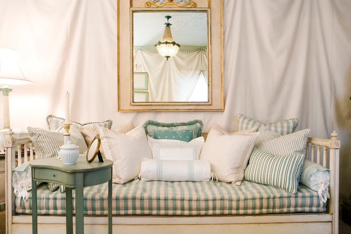 couch with lots of pillows