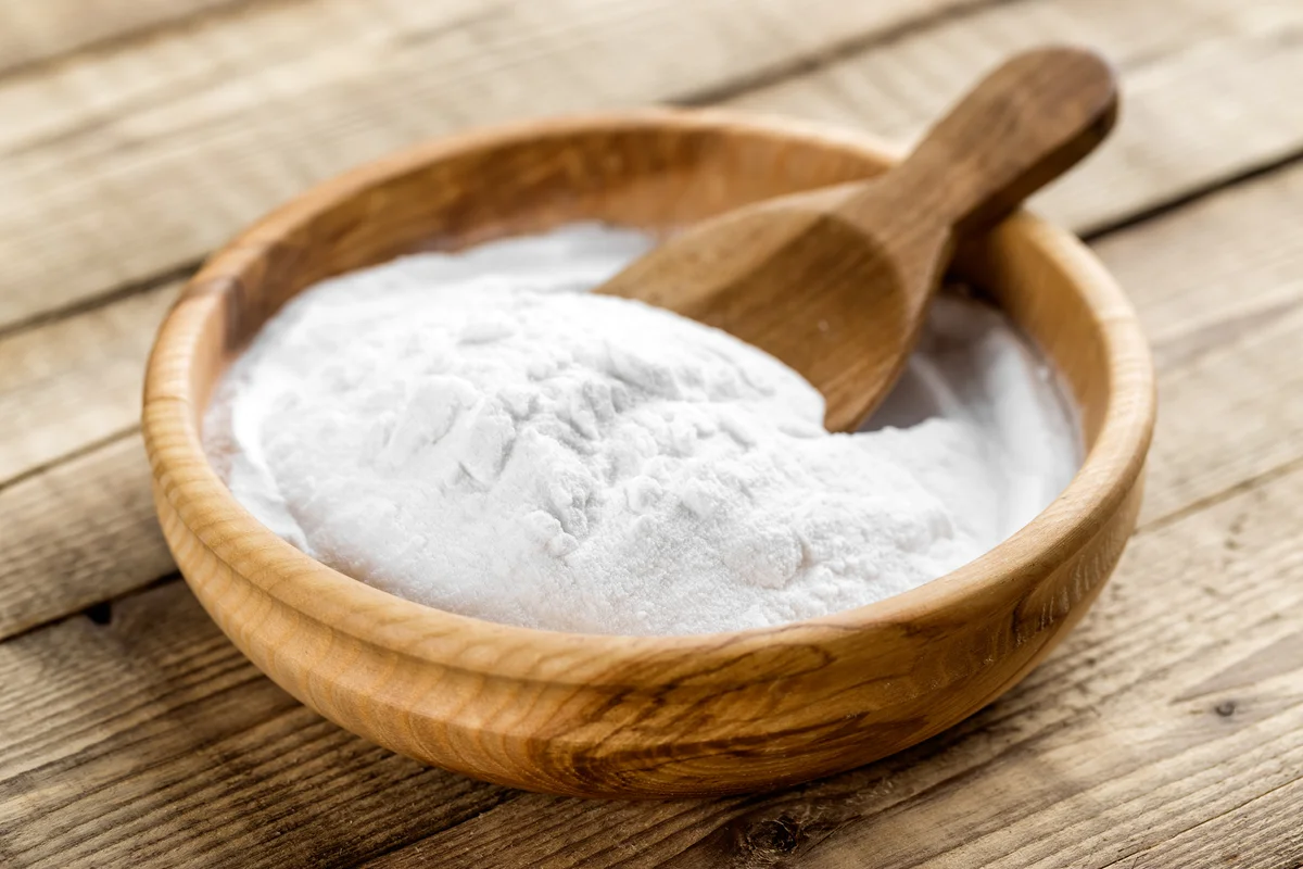 Baking soda in wooden bowl