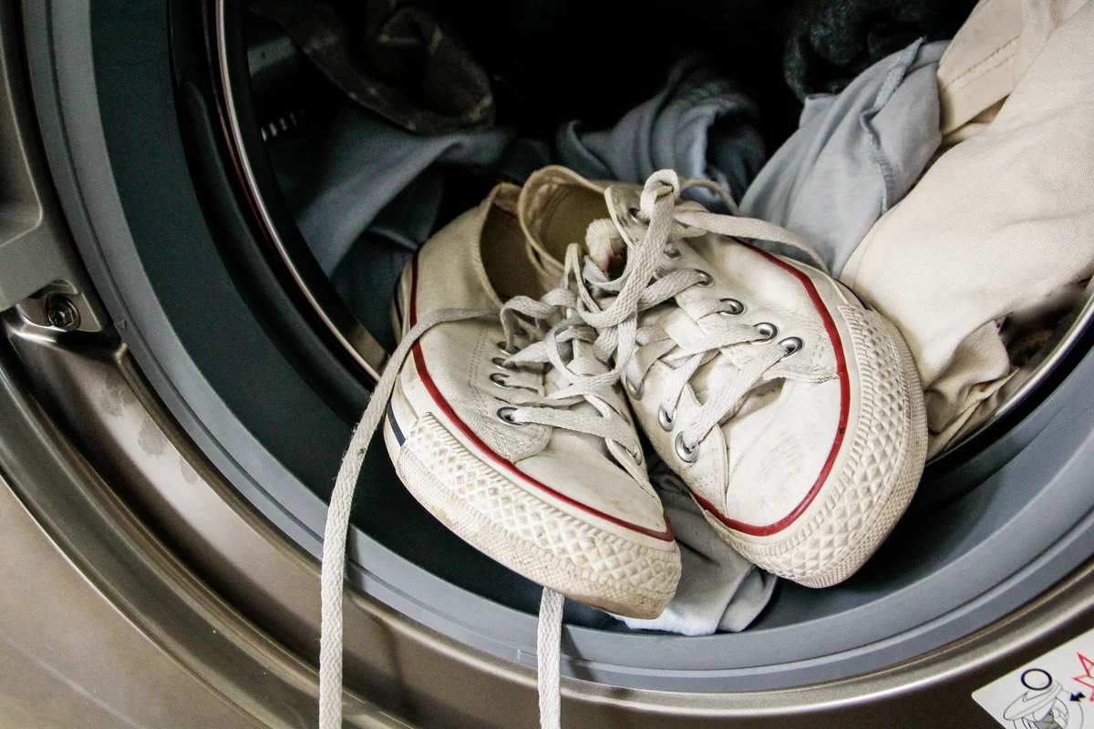 sneakers in the washer