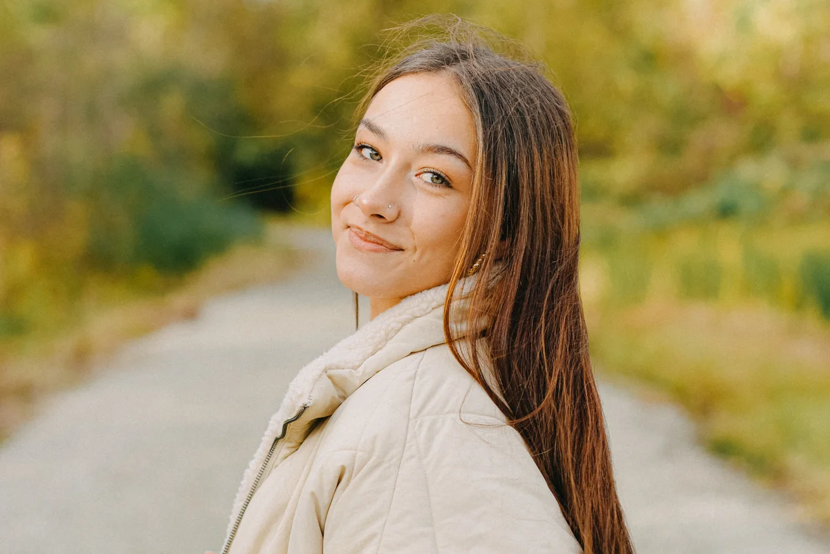 Closeup of girl looking over her shoulder