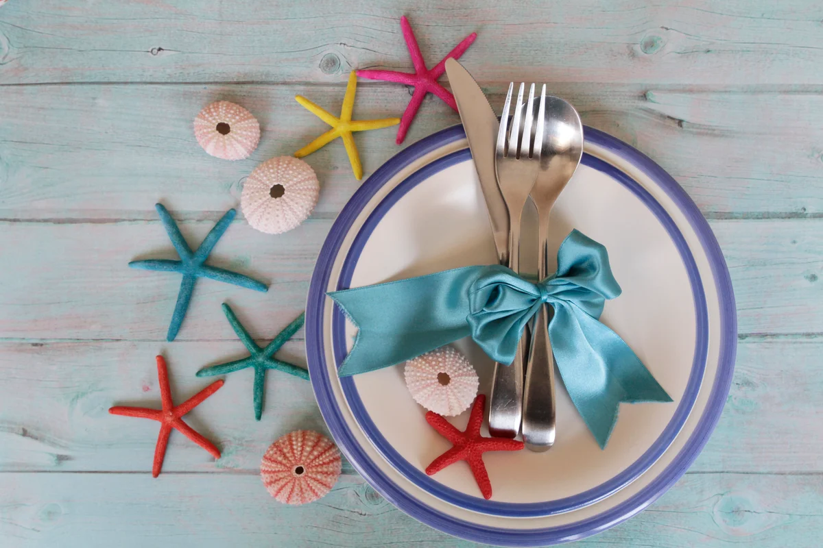 under-sea place setting