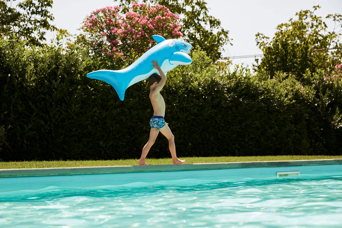 shark pool float