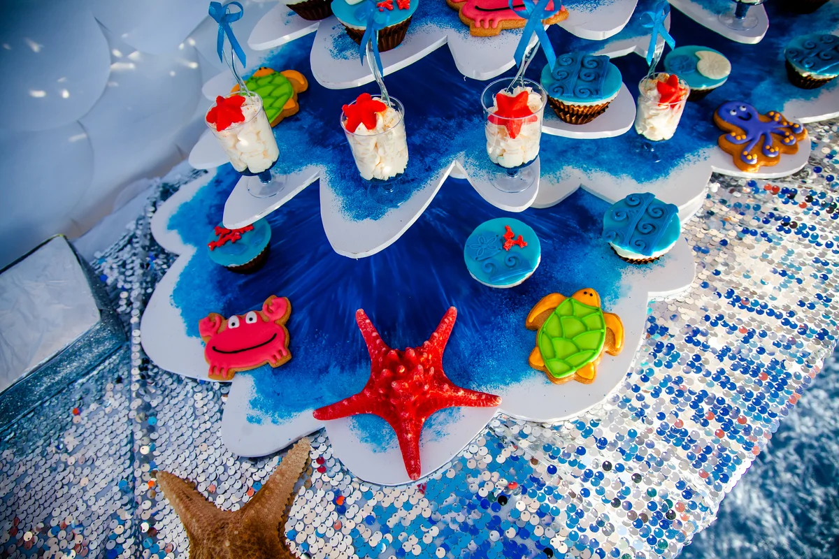 ocean-themed dessert table