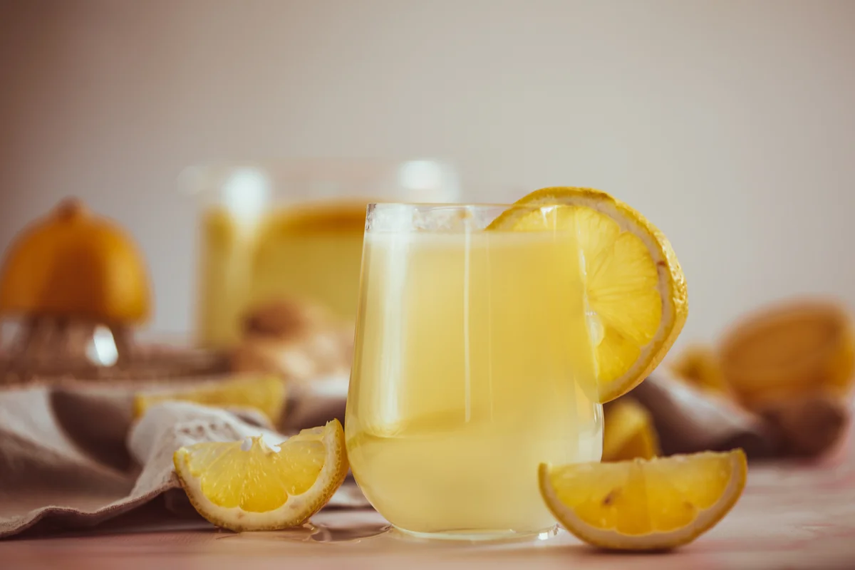 white claw lemonade