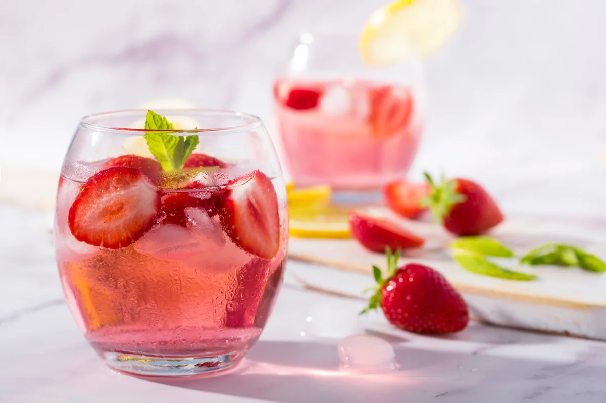 strawberry spritz