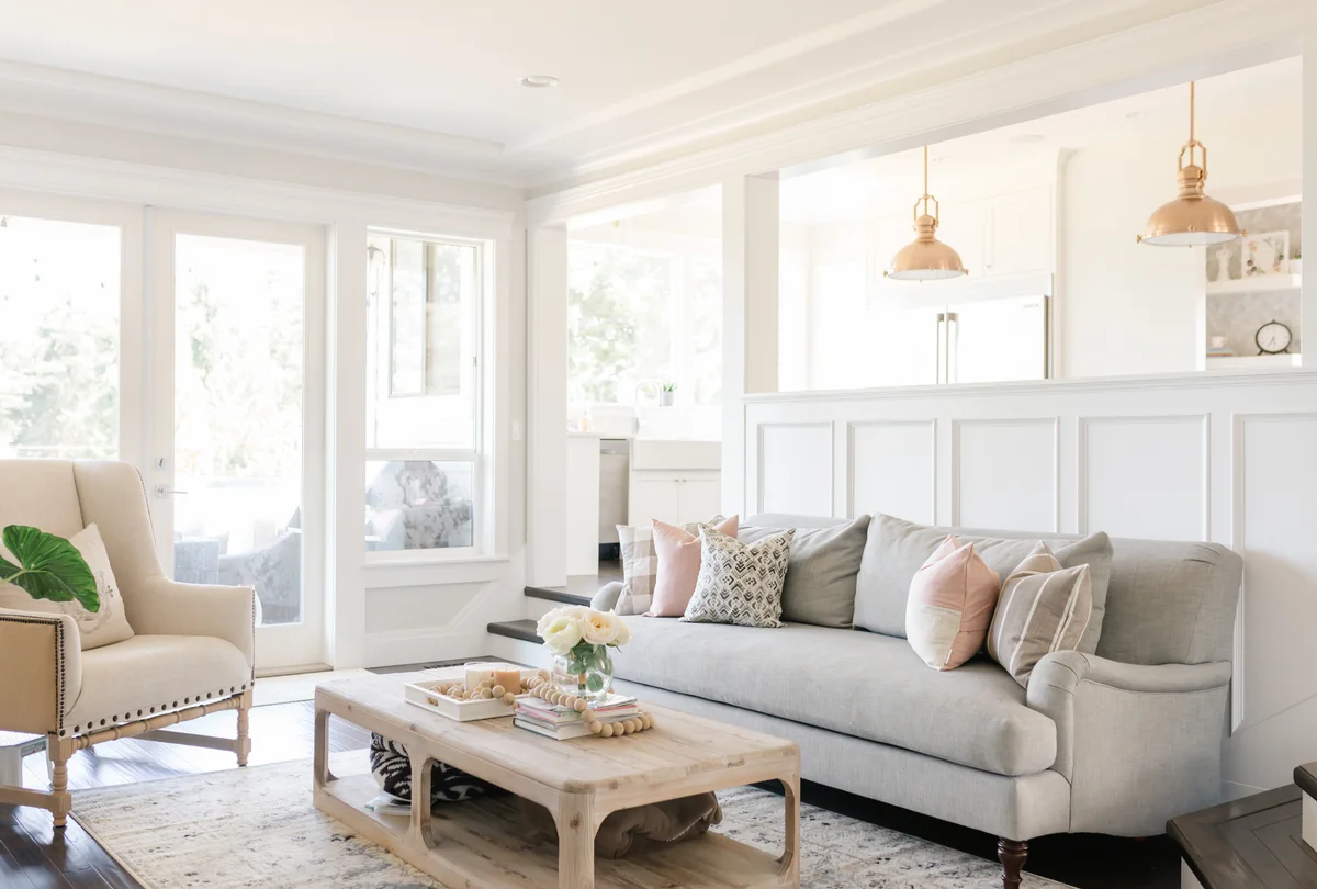neutral keeping room