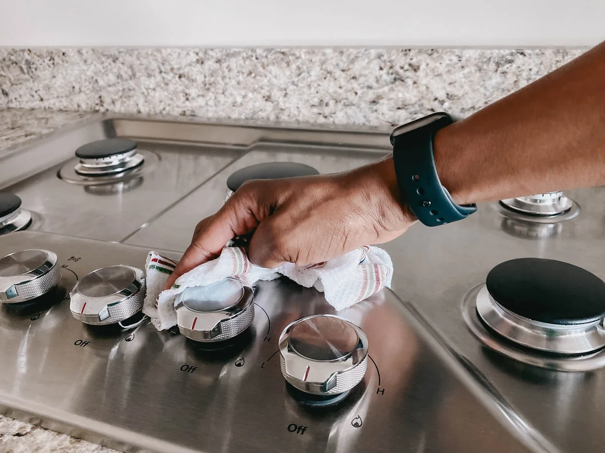 wiping stainless steel