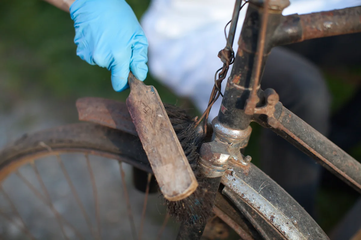 removing rust from old bicycle