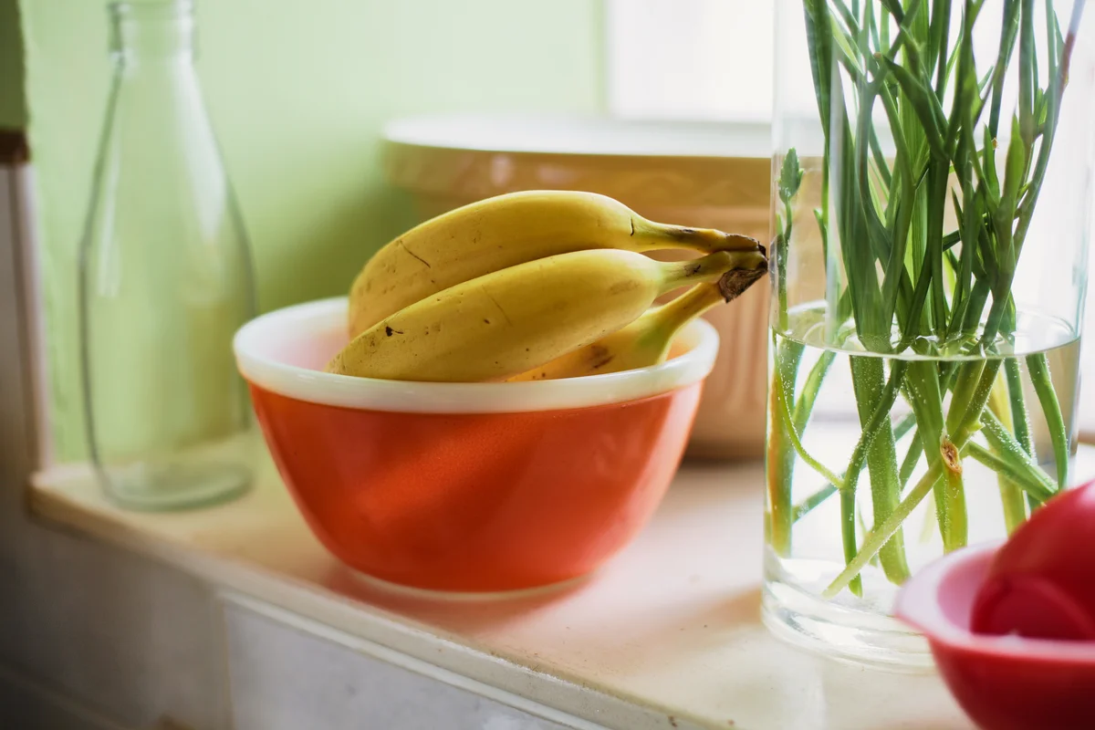 vintage pyrex bowl