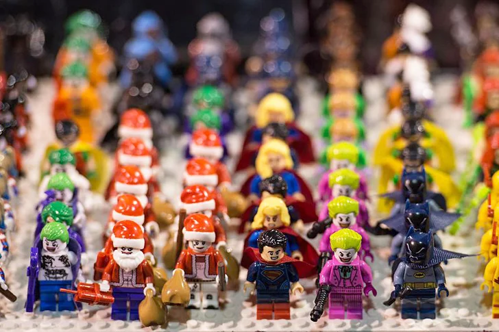 Science fiction-themed lego figures