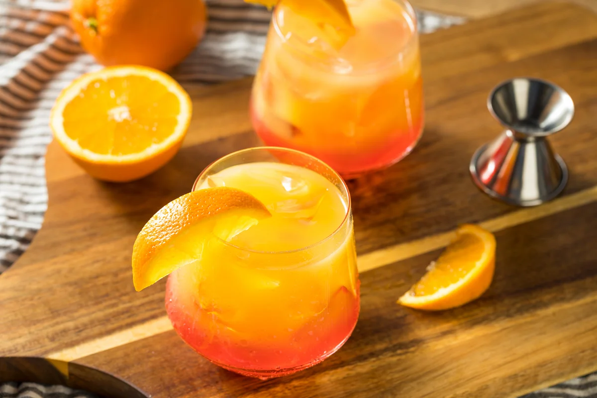 Bermuda rum swizzle
