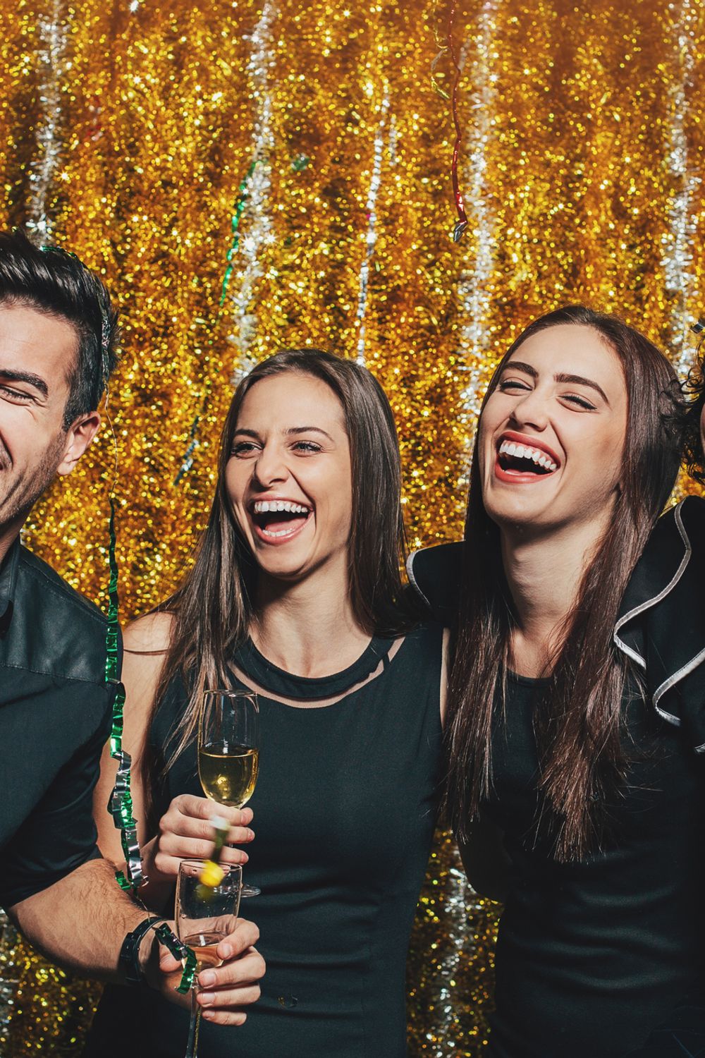 8 Ideas for a Gold-Themed Party That Glitters