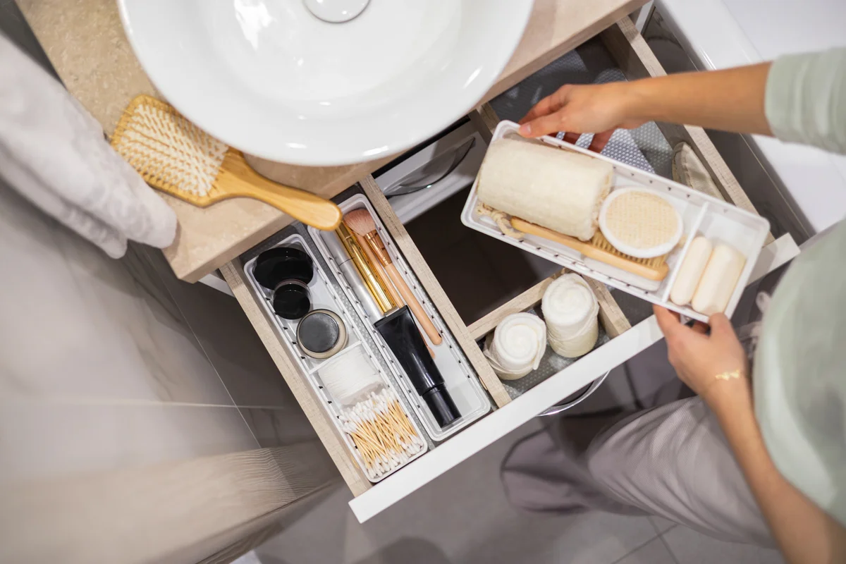 cleaning drawers