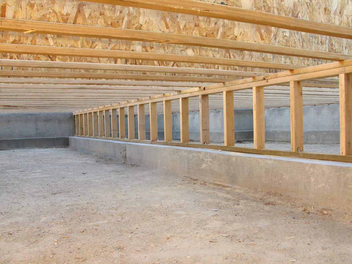 Crawlspace under house