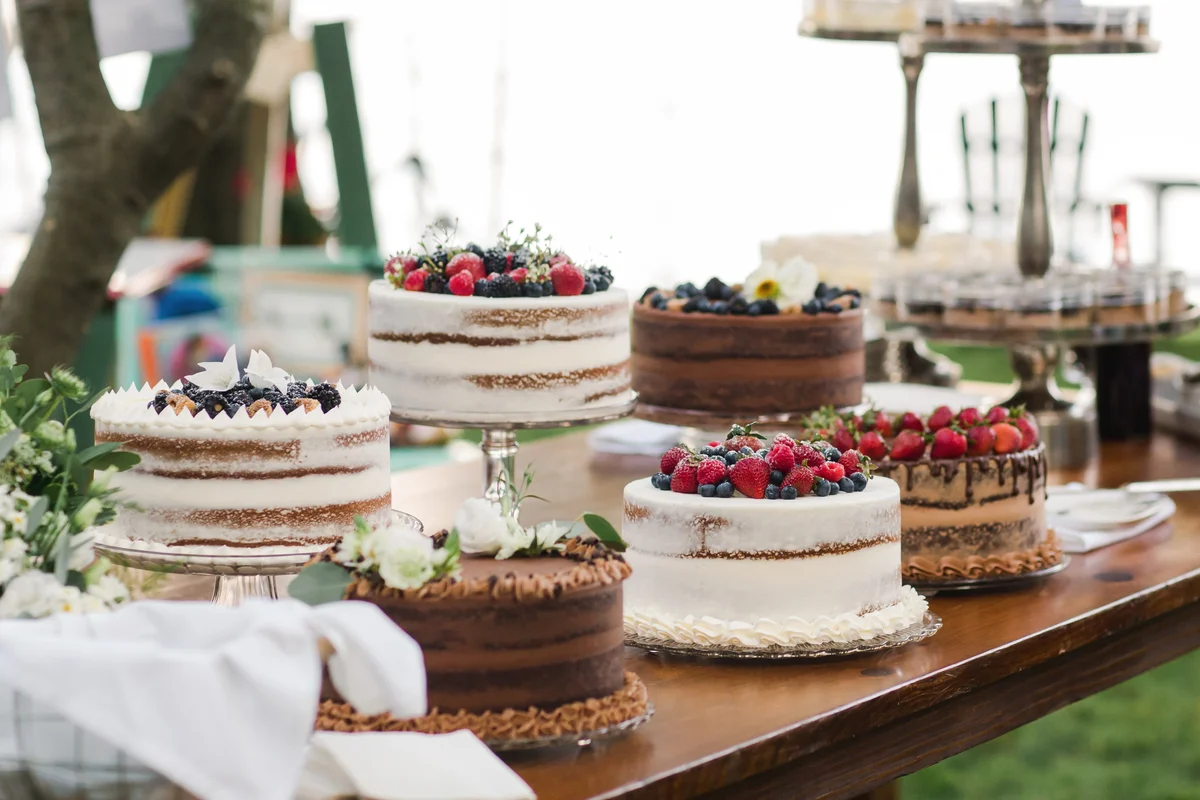 cake table