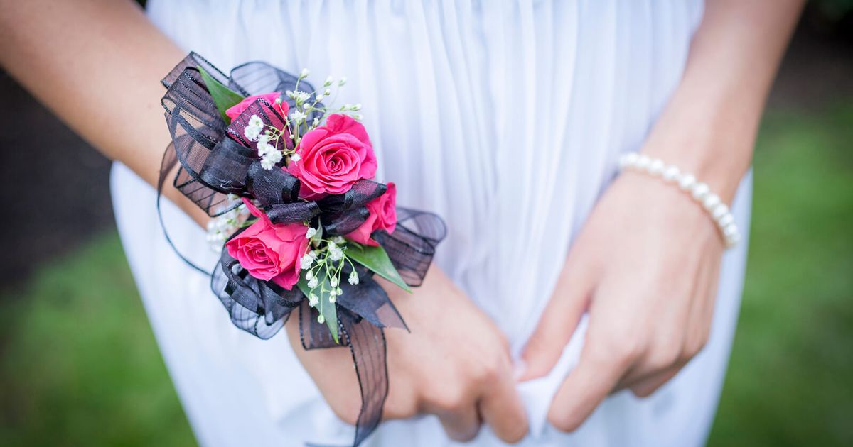 Prom Design Alternative 13 Alternative Prom Corsages for a Look That's Uniquely You