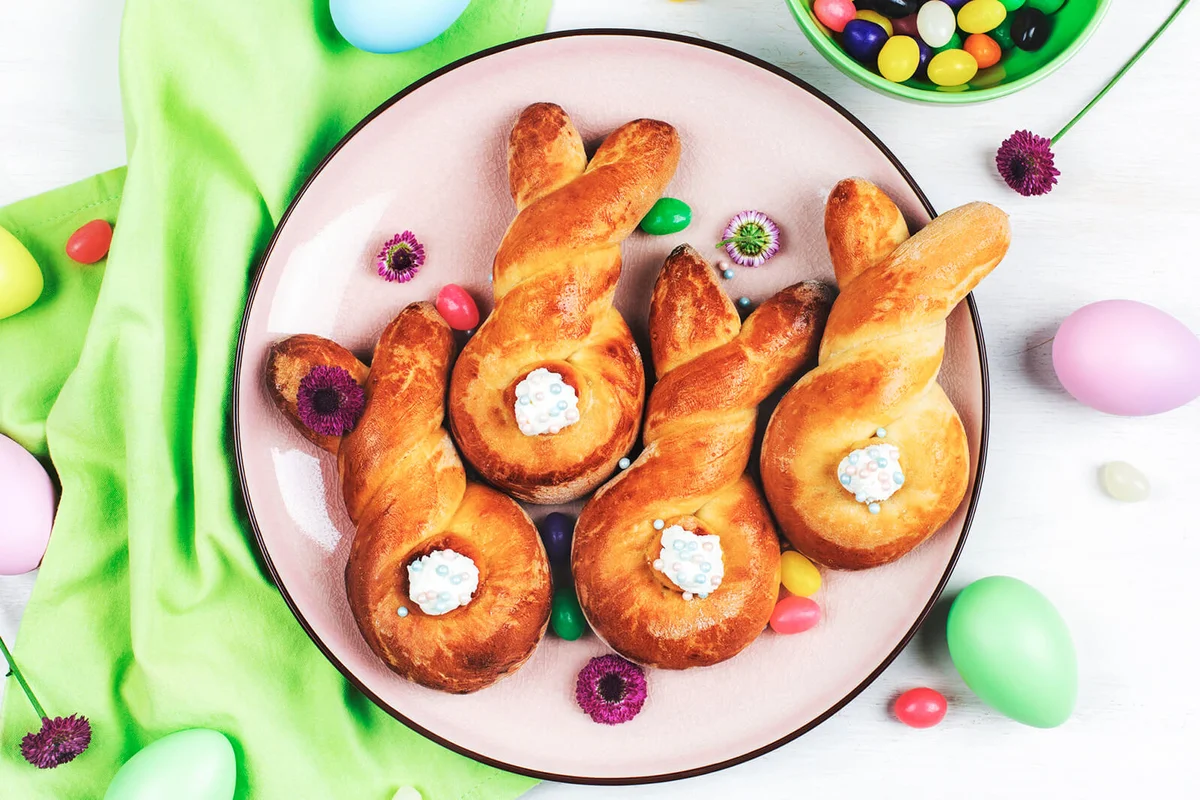 Bunny buns on pink plate