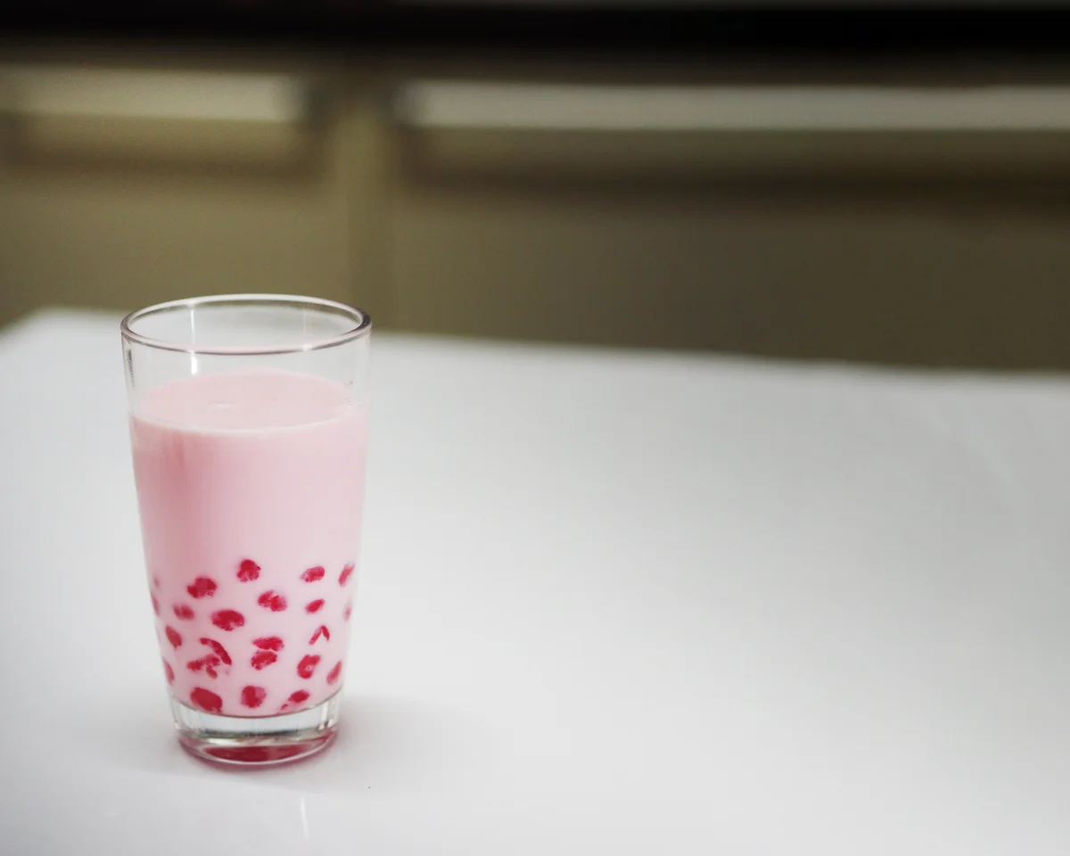 strawberry boba