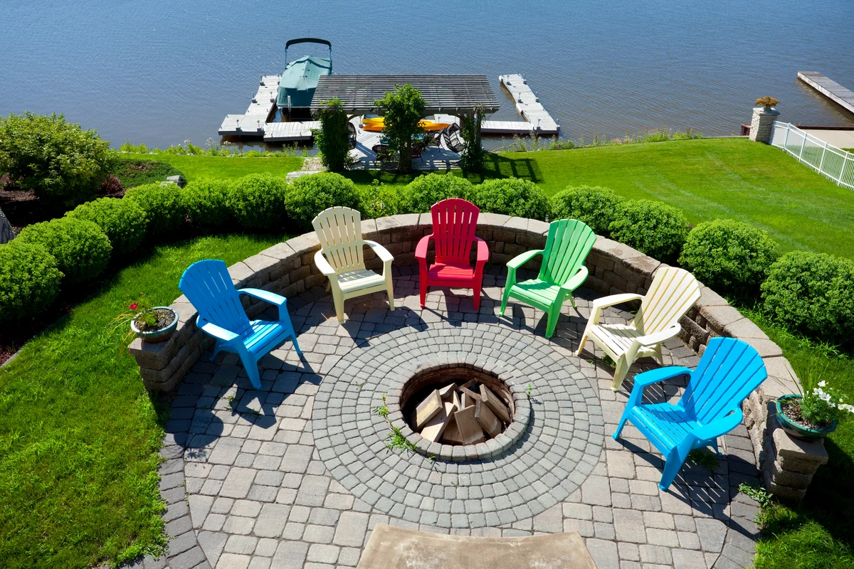 diy brick patio with fire pit
