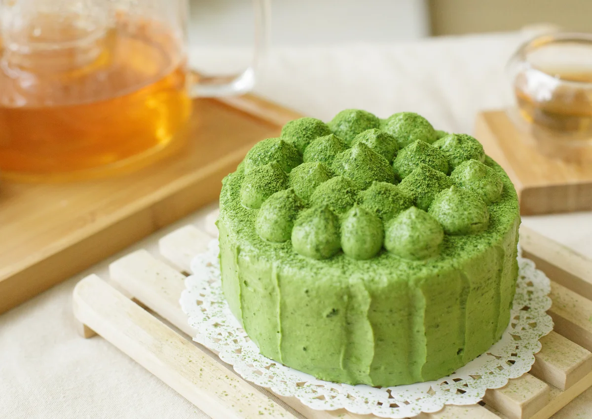 green cake