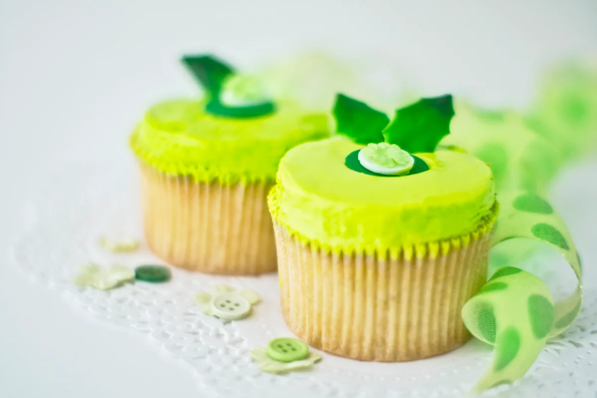 green cupcakes