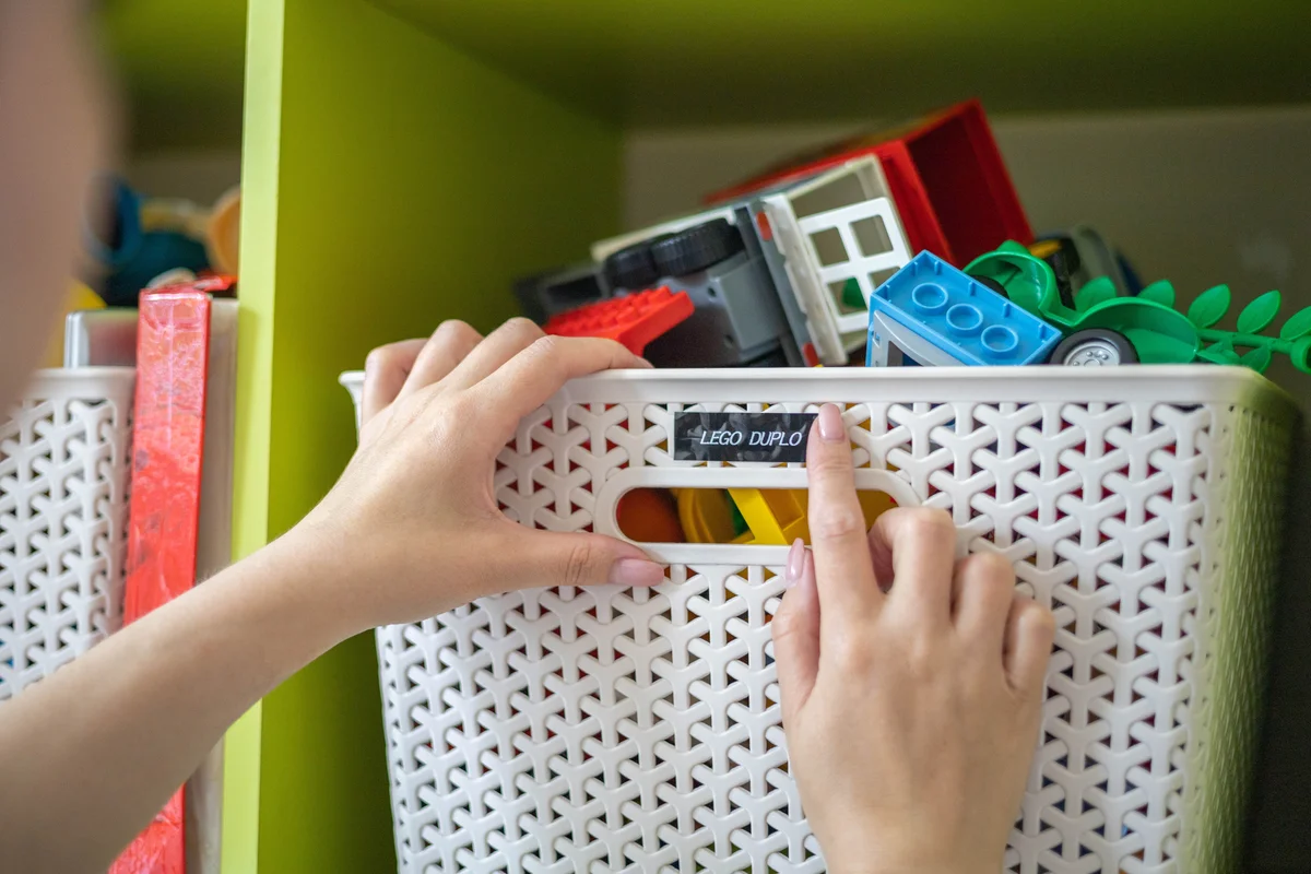 label bins