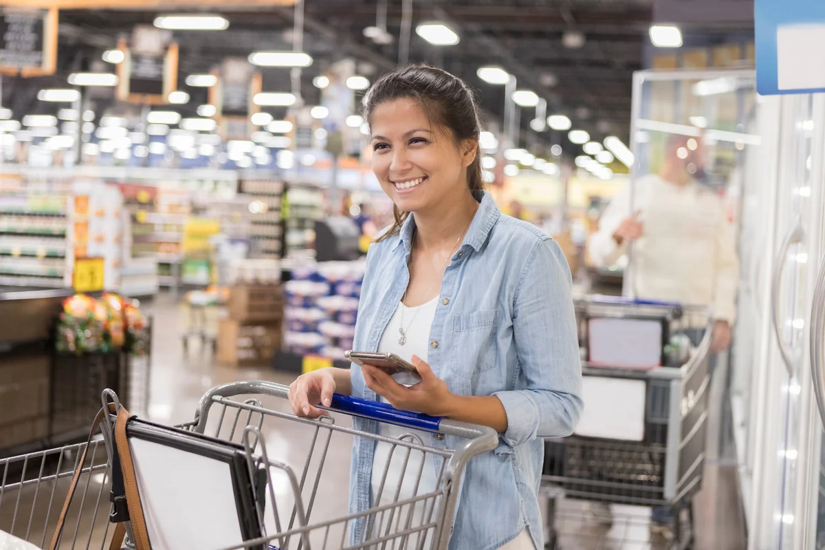 woman food shopping