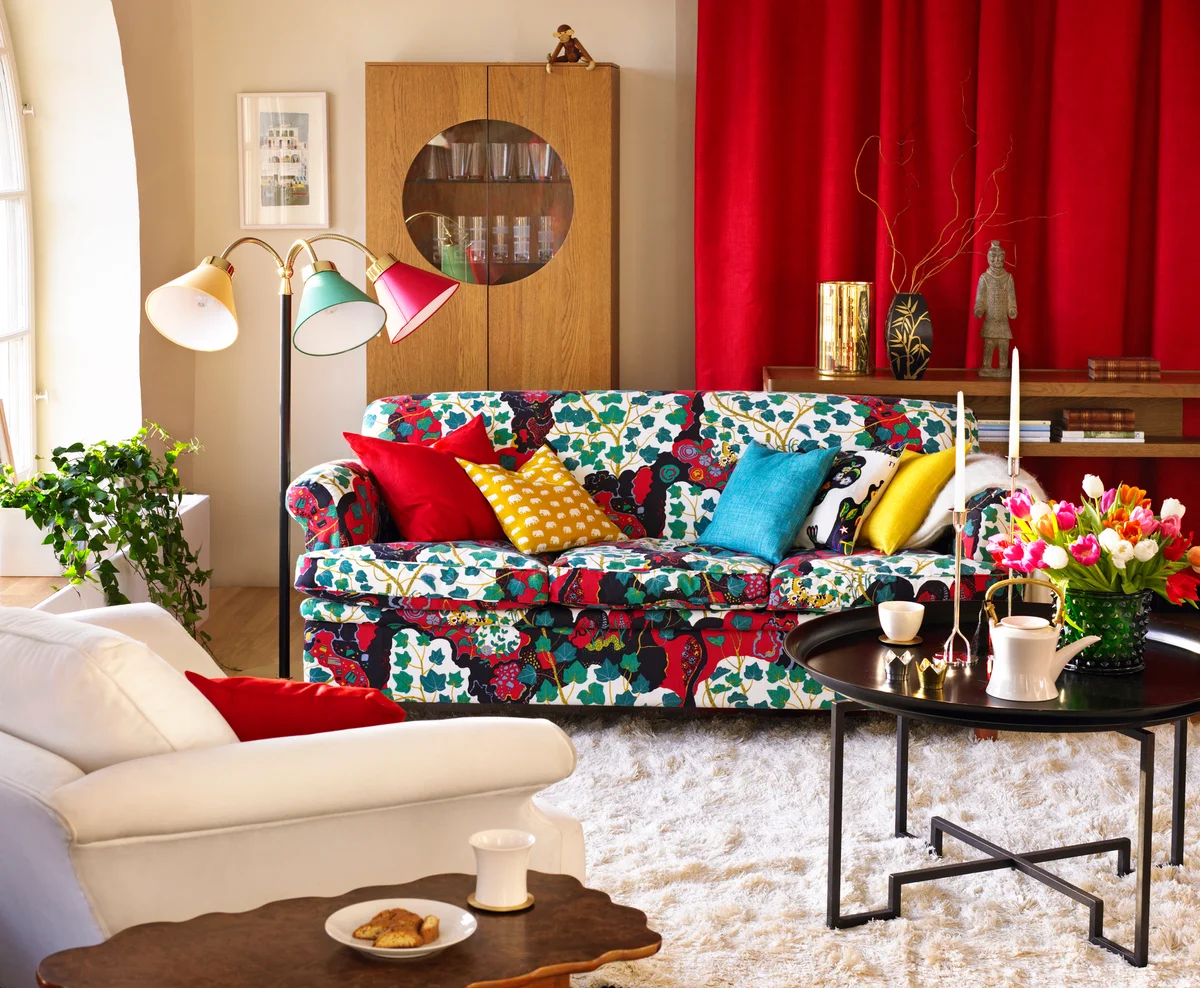 Bold patterns in decor