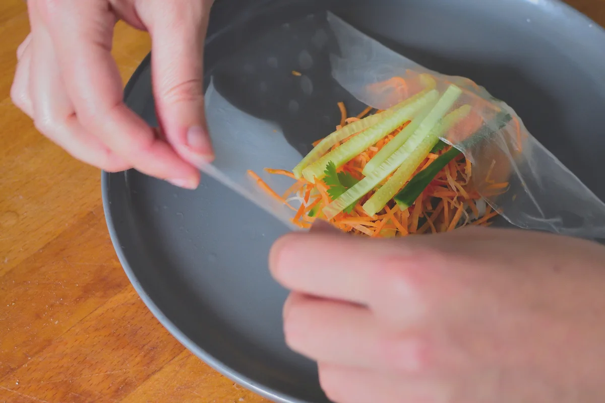 wrapping a spring roll