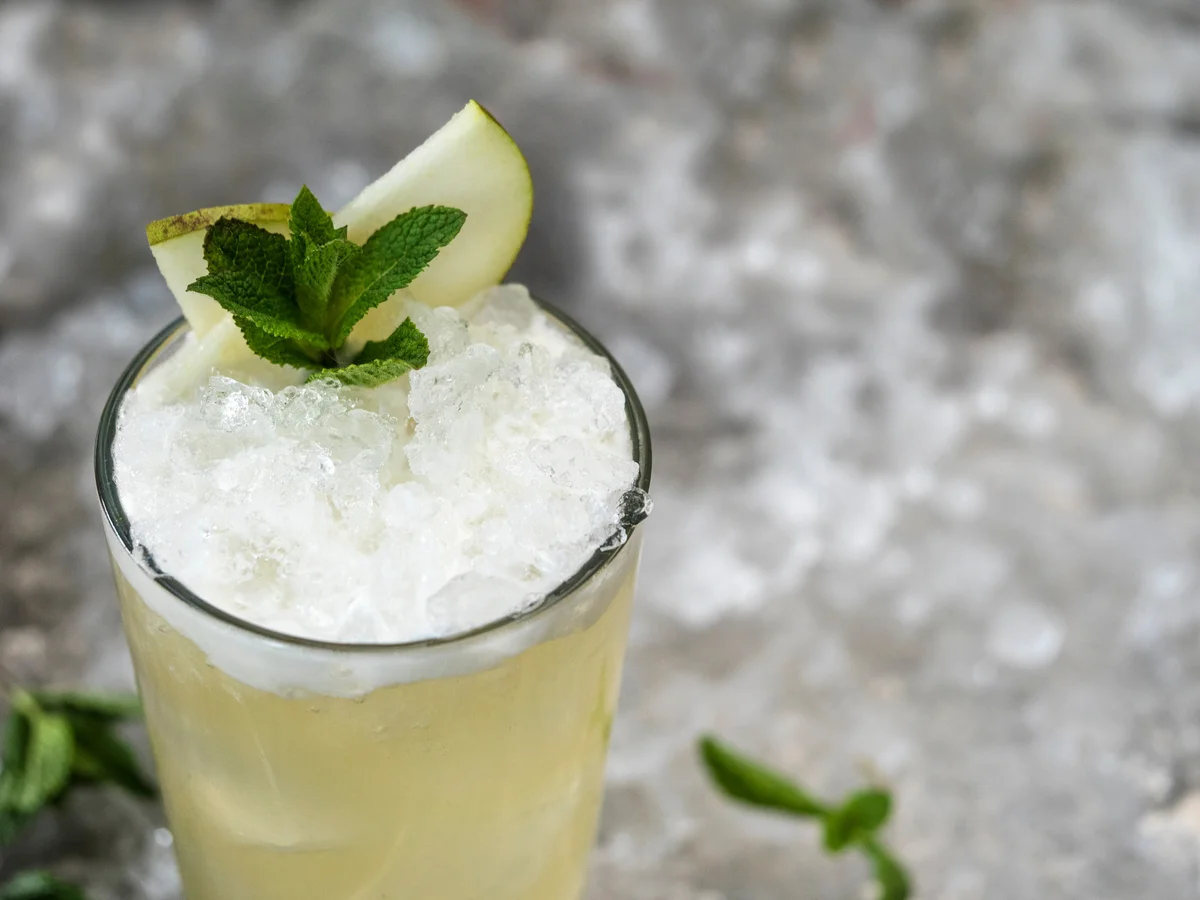 Nonalcoholic tequila mint julep