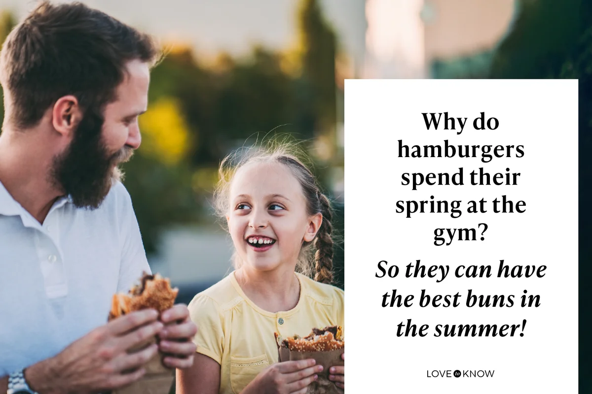 Father with daughter eating fast food