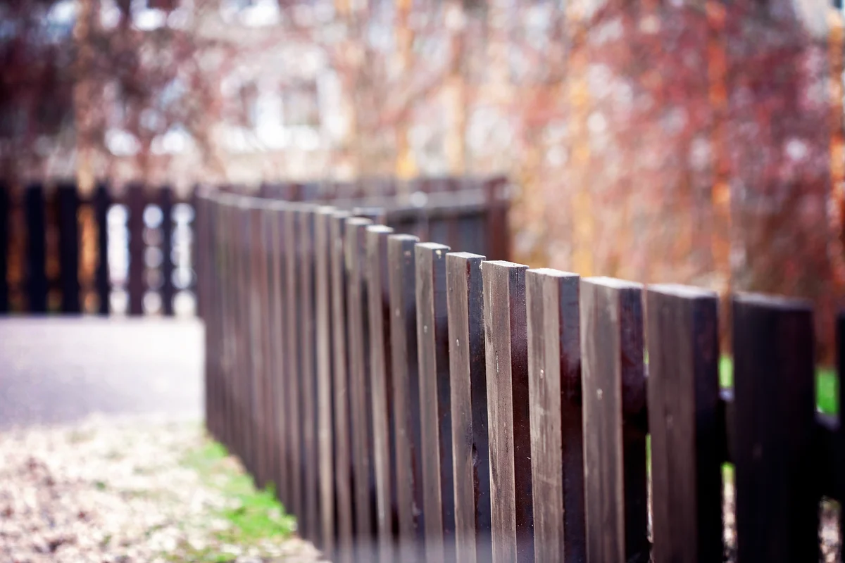 slat fence