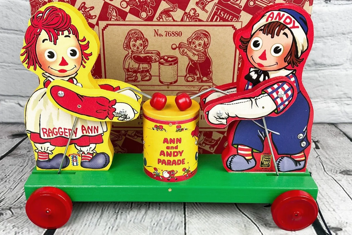 Raggedy Ann & Andy Wood Pull Toy