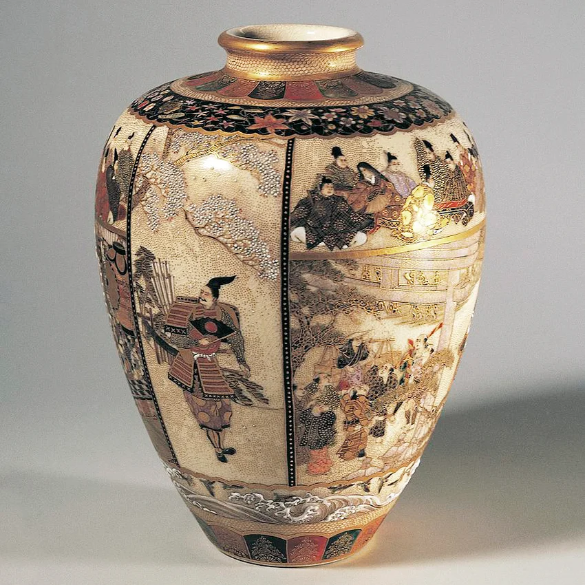 Small Satsuma vase