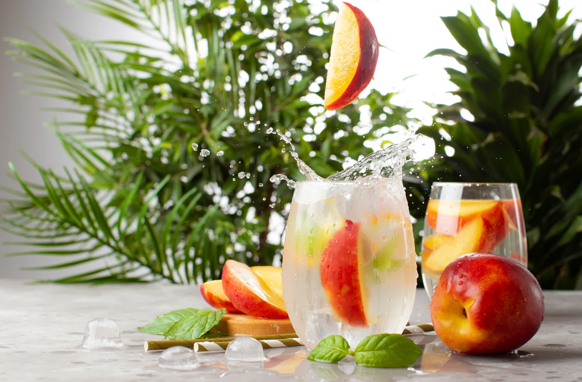 clean cocktail spritzer