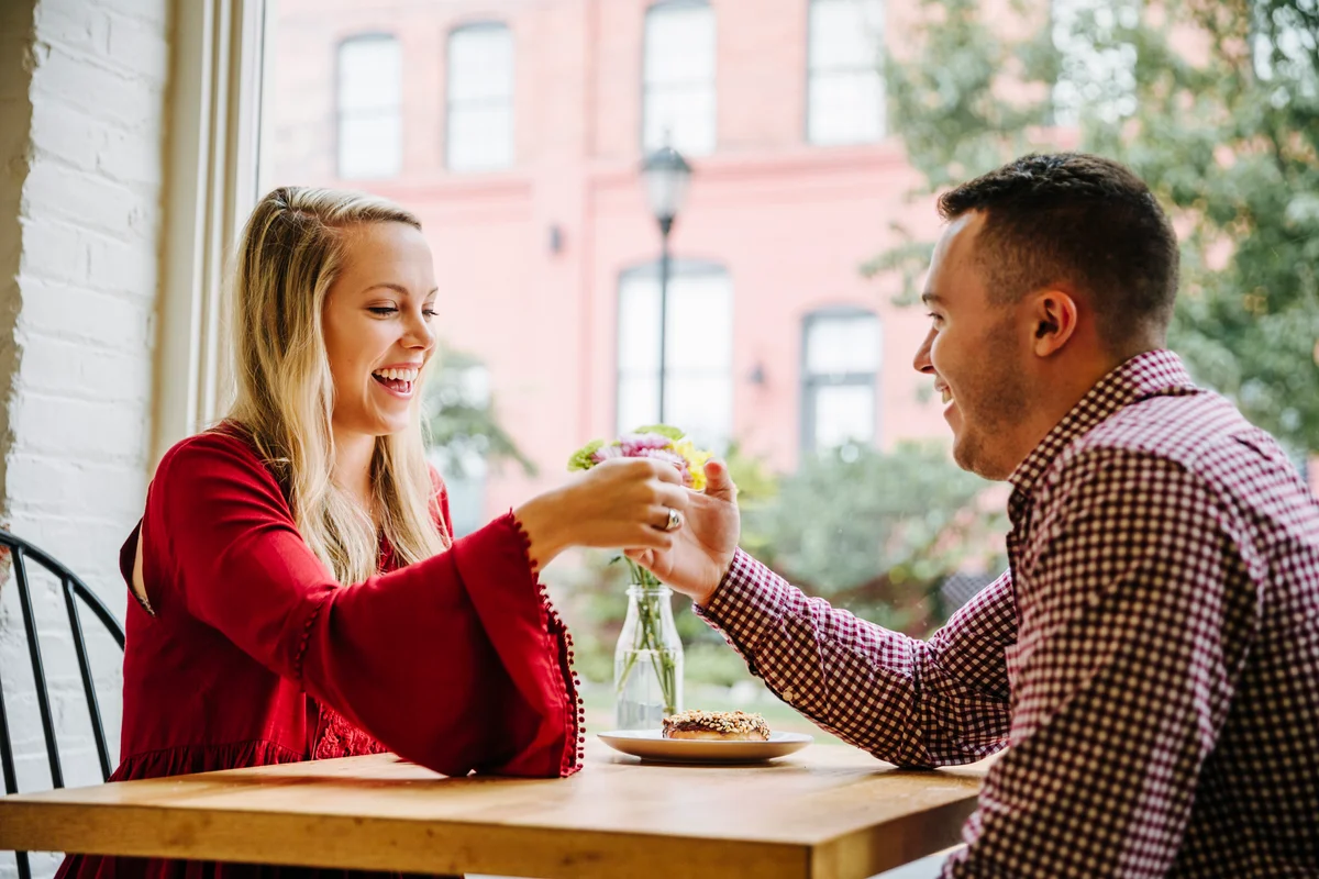 Virginia couple in donut shop