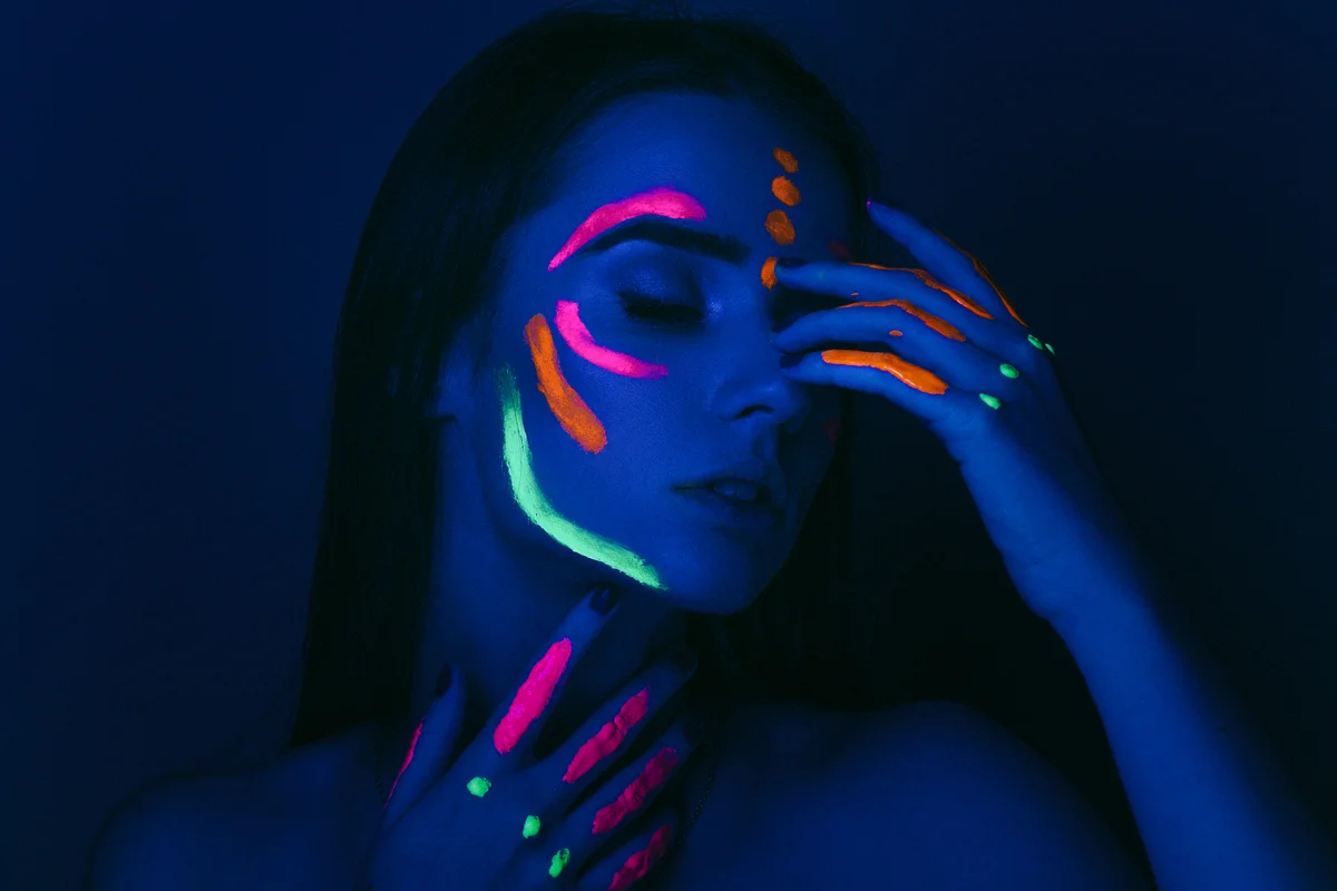 neon face paint
