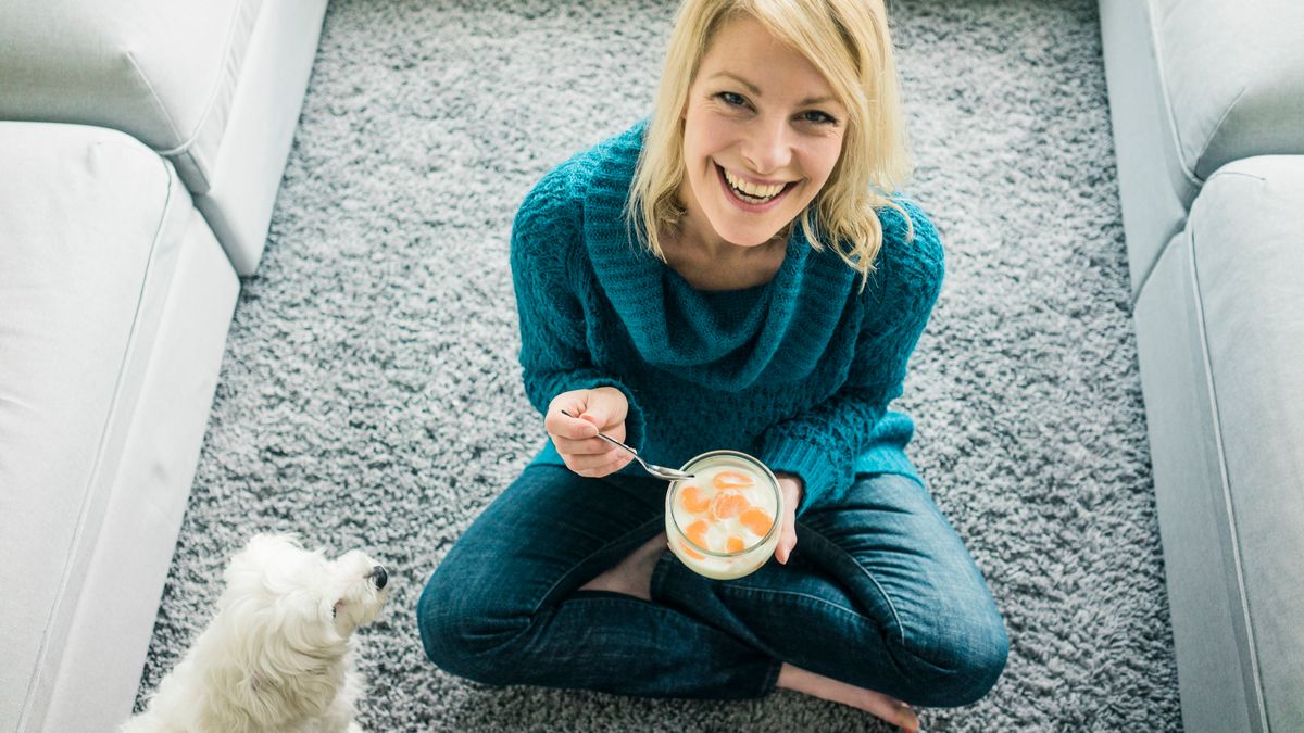 How to Make Carpet Smell Good Naturally: 10 Simple Hacks