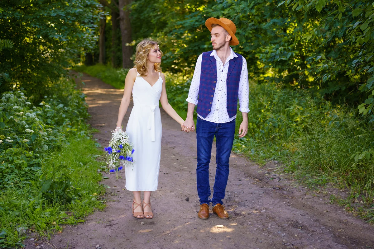 couple at a country wedding