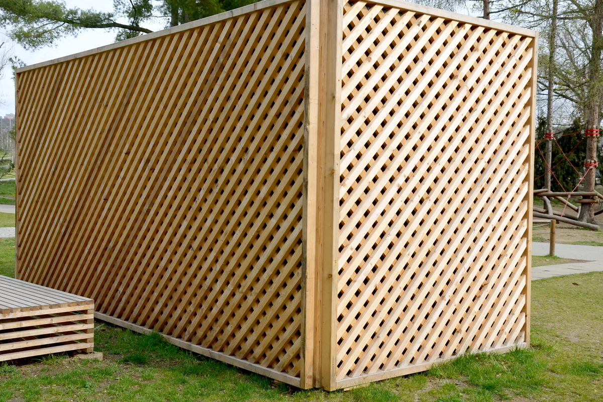 Exterior Lattice Work