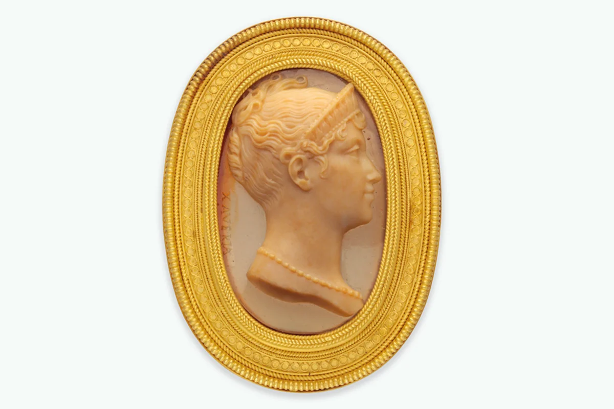 A 19TH CENTURY GOLD AND HARDSTONE CAMEO BROOCH, BY CASTELLANI