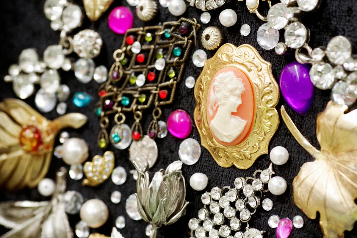 Vintage jewelry pinned on black velvet