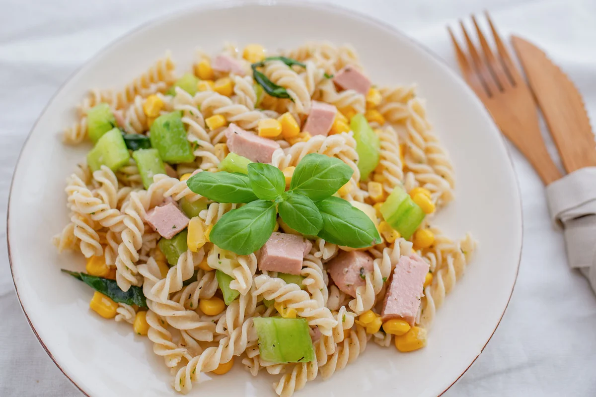 Healthy pasta salad