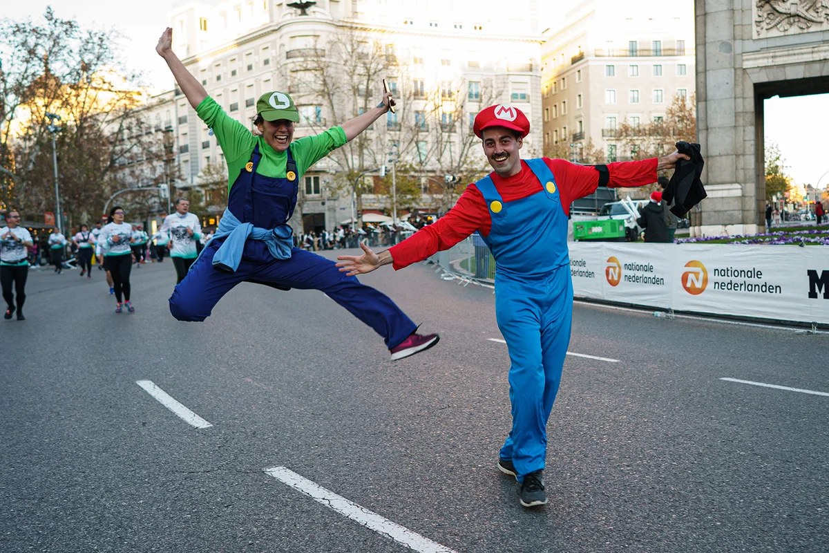 Runners wearing Mario and Luigi of Nintendo costume