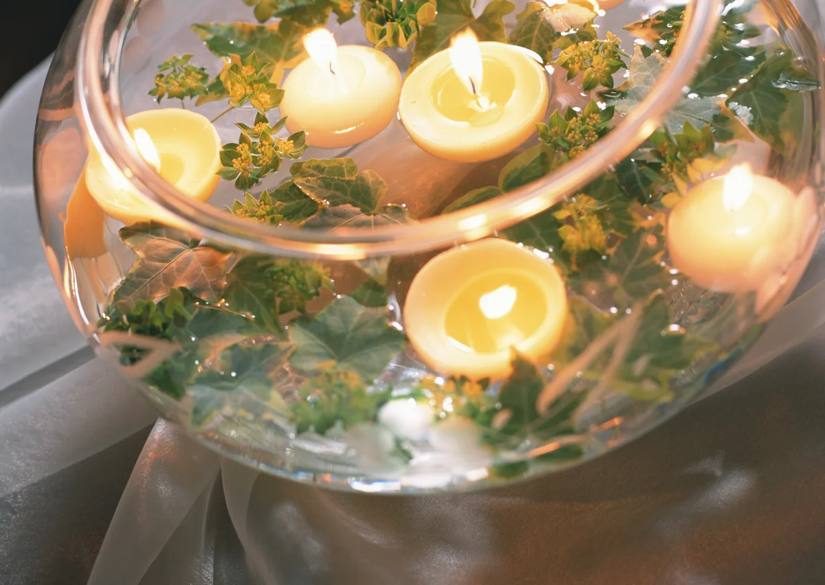 floating tea lights